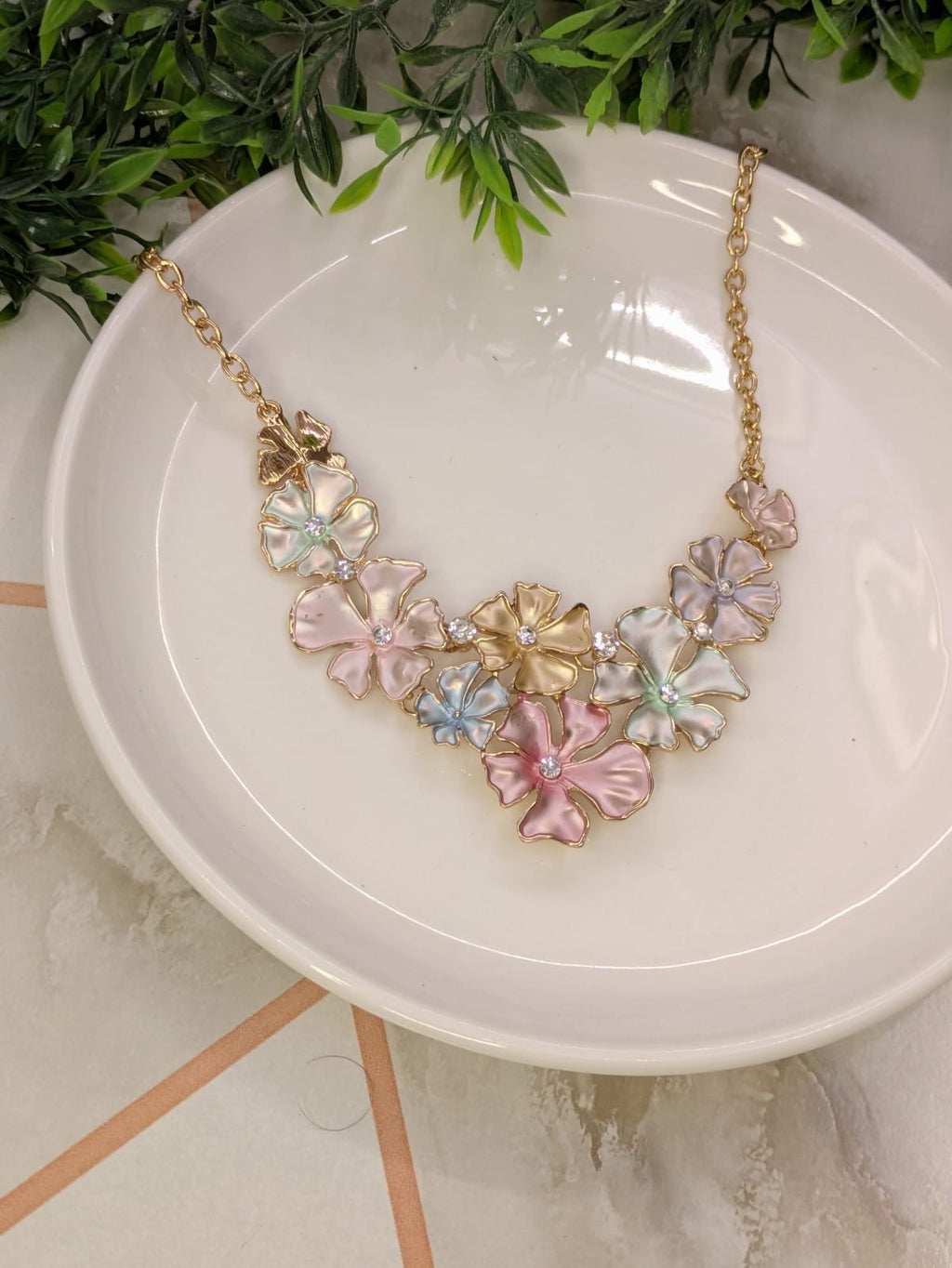 Blossom Glow Floral Statement Necklace – Pastel Pearl Finish & Gold Plated